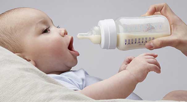 شستن شیشه شیر نوزاد