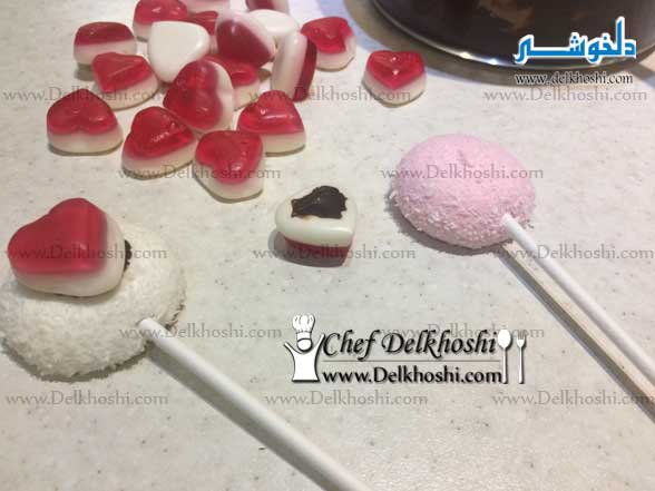 Valentine-Lolipops-with-red-candy-yummy-hearts-11