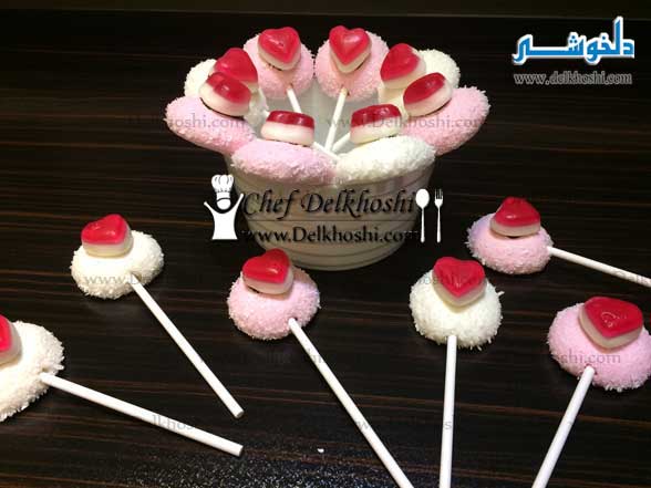 Valentine-Lolipops-with-red-candy-yummy-hearts-5